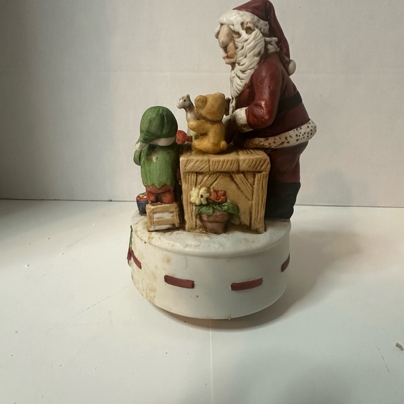 HOMCO Vtg SANTA'S WORKSHOP Wind-Up & Rotating MUSIC BOX Plays Music - Picture 8 of 11